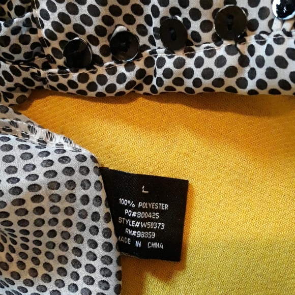 Black and white dotted Walter Baker blouse - Picture 8 of 8